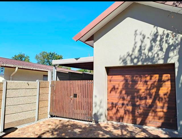 1 BEDROOM PROPERTY TO RENT IN BRACKEN HEIGHTS